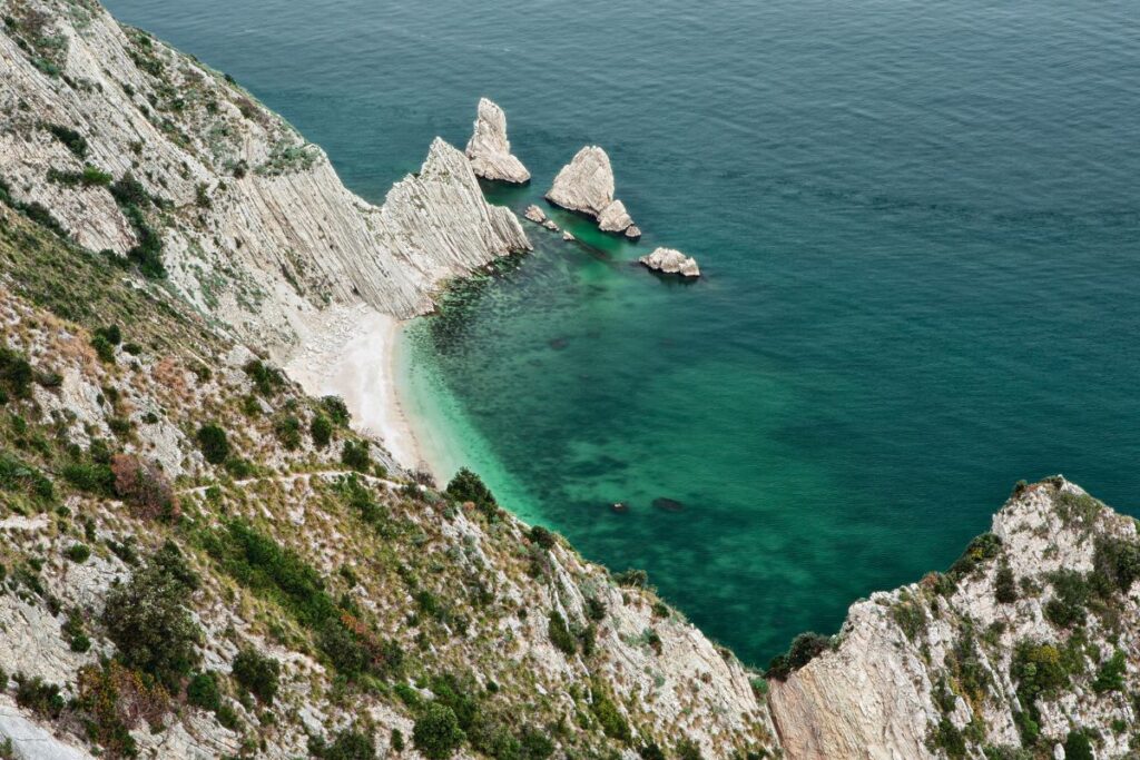 due sorelle spiaggia conero