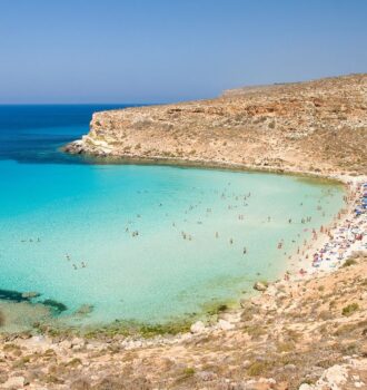 spiaggia conigli lampedusa