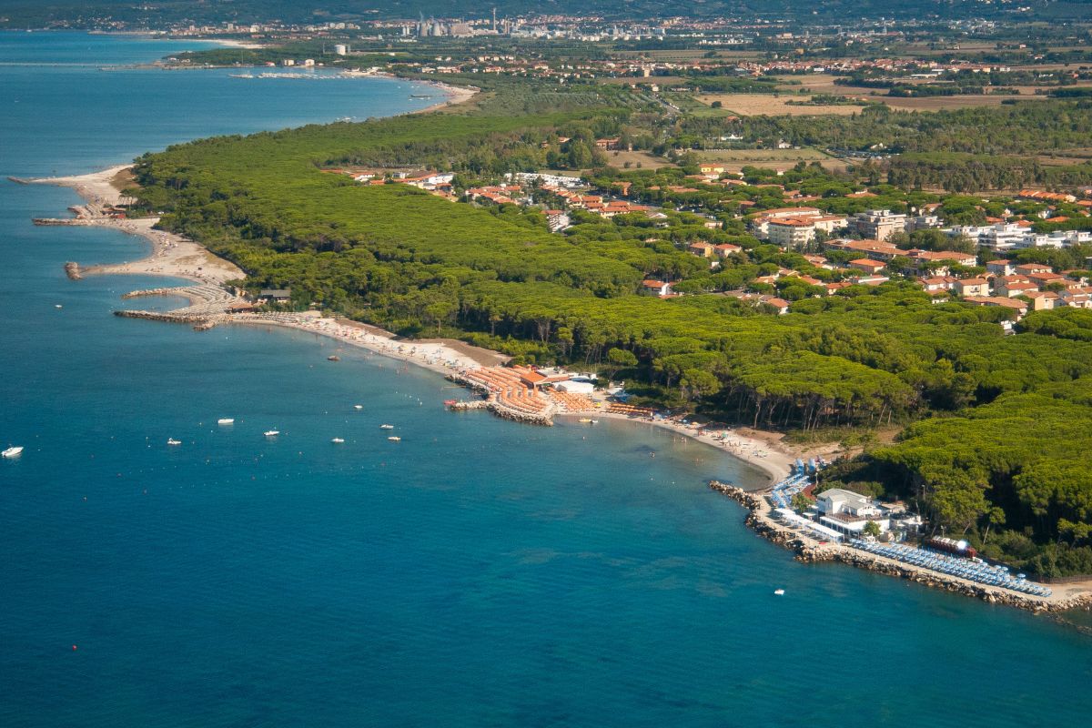 cecina mare